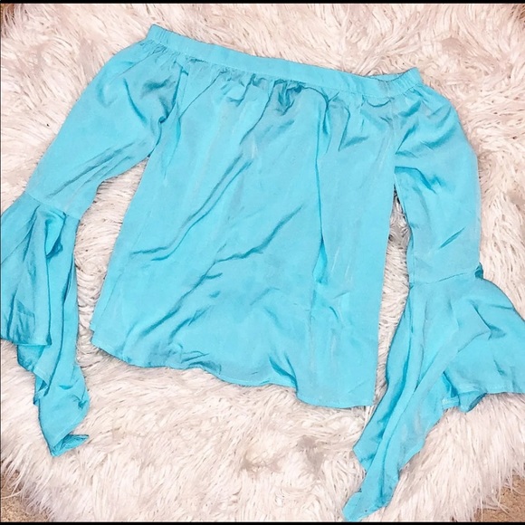 Off-Shoulder Top - Picture 2 of 2